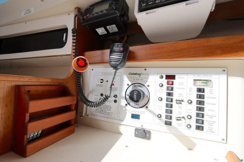Catalina 270