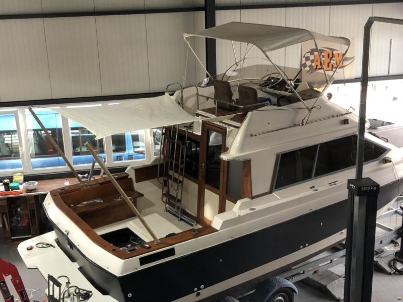 Bayliner 2556 Ciera Command Bridge