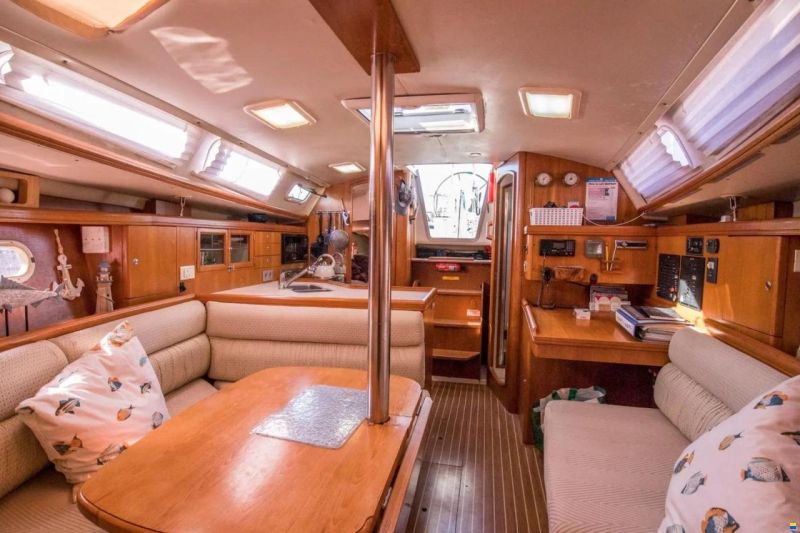 Hunter 36