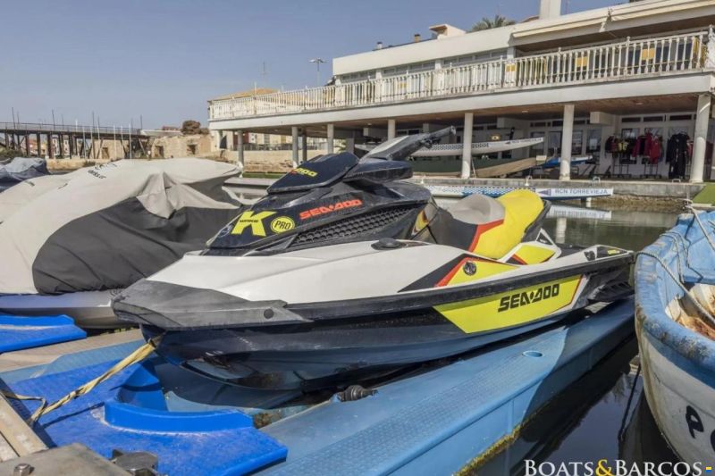 Sea-Doo Wake Pro 215