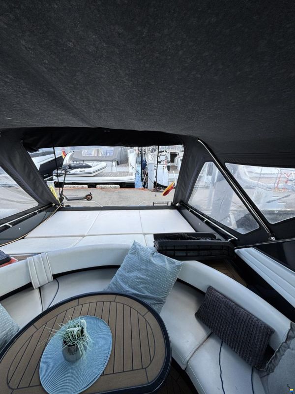 Sea Ray 380 Sport