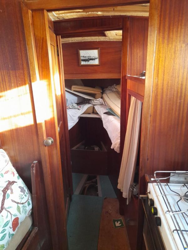Nauticat 33