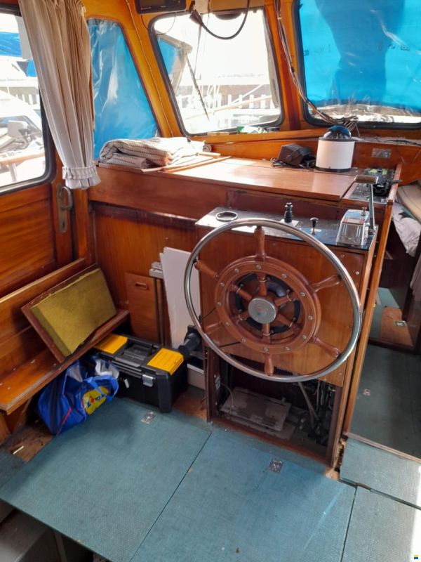 Nauticat 33