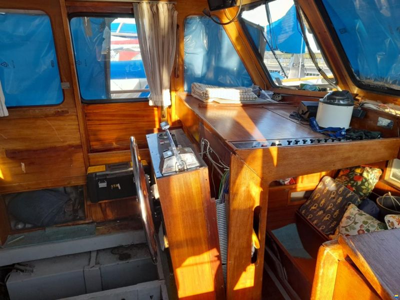 Nauticat 33