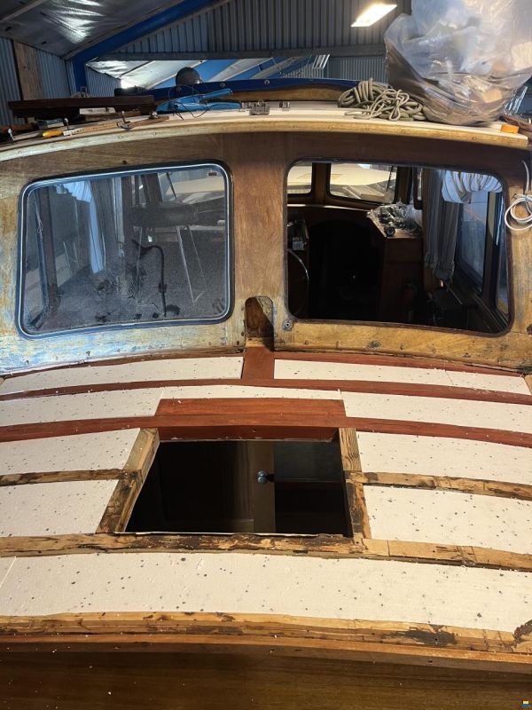 Nauticat 33