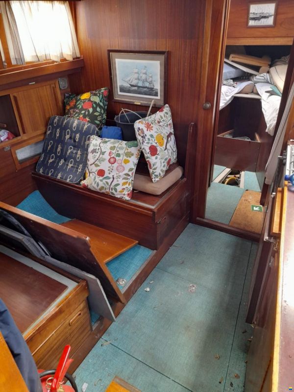 Nauticat 33