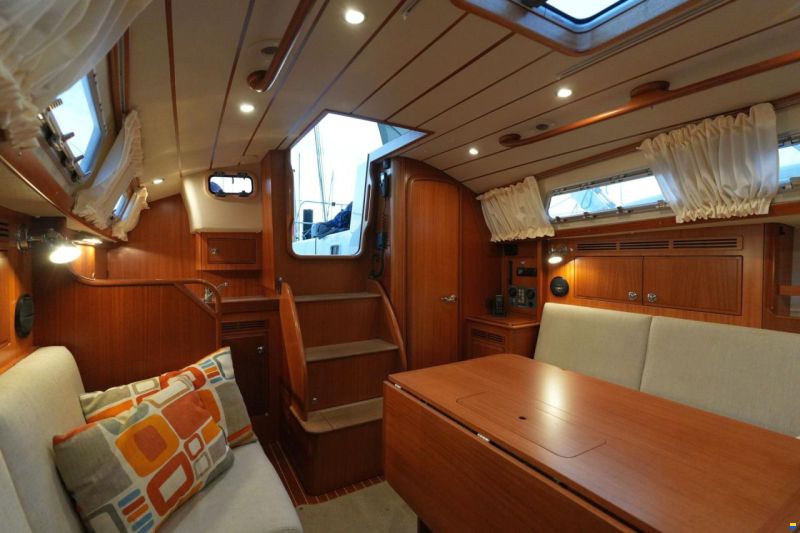 Hallberg-Rassy 310