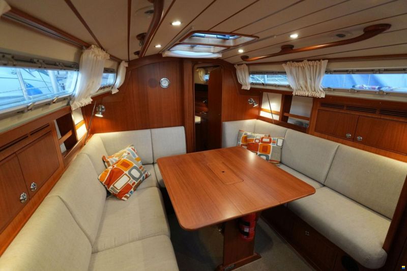 Hallberg-Rassy 310