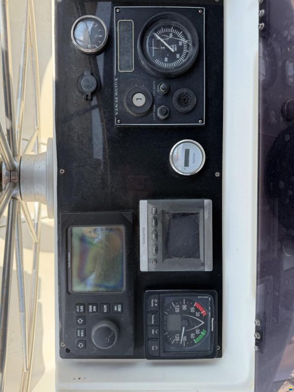 Beneteau Oceanis 411