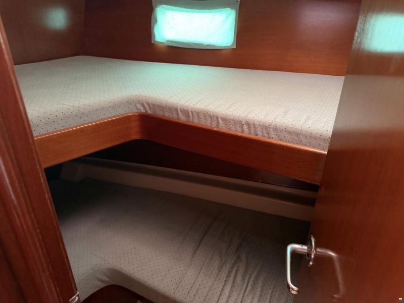 Beneteau Oceanis 411