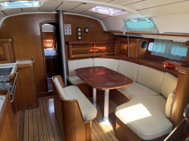 Beneteau Oceanis 411