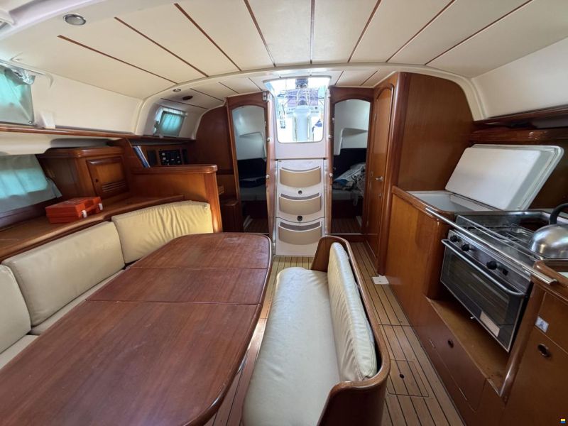 Beneteau Oceanis 411