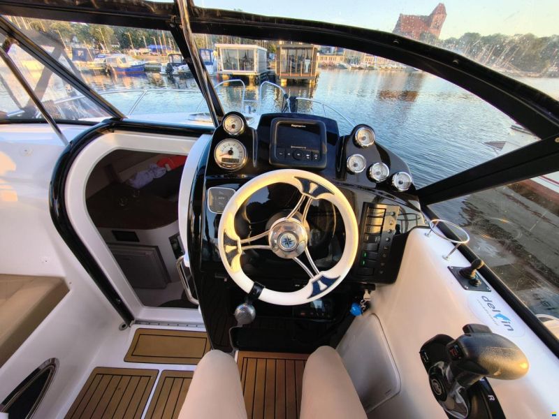 Coral 750 Sport Cruiser