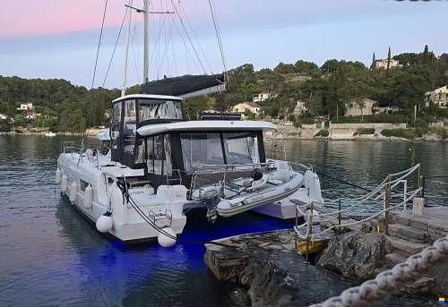 Lagoon 43