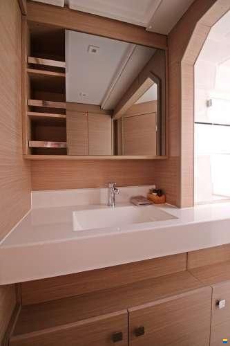 Lagoon 43