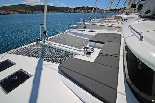 Lagoon 43
