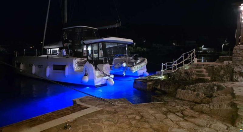 Lagoon 43