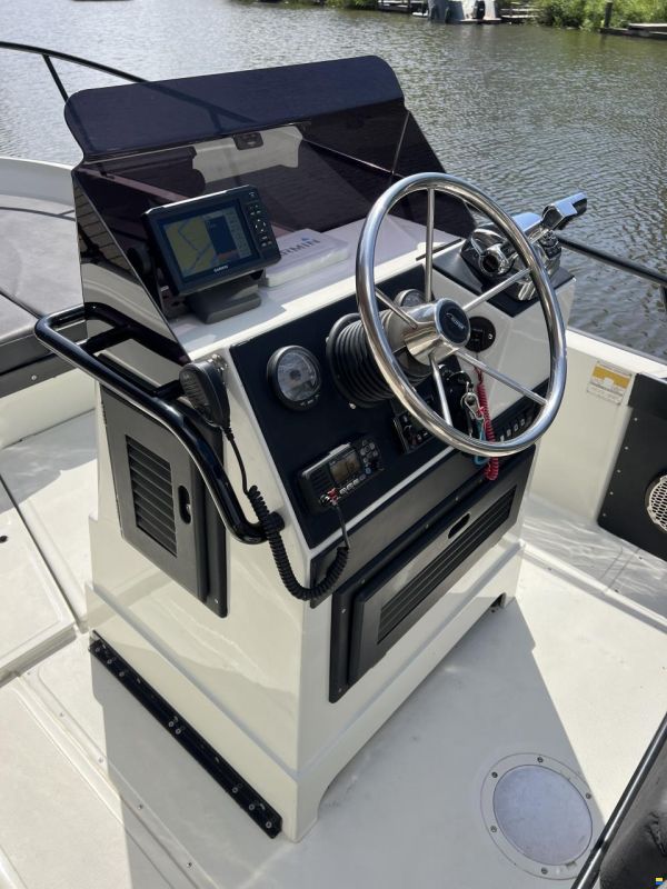 Boston Whaler 22 Outrage