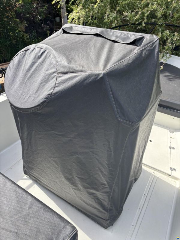 Boston Whaler 22 Outrage