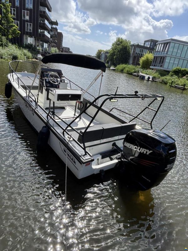 Boston Whaler 22 Outrage