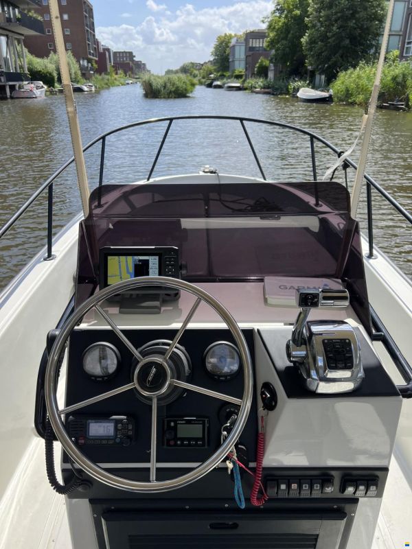 Boston Whaler 22 Outrage