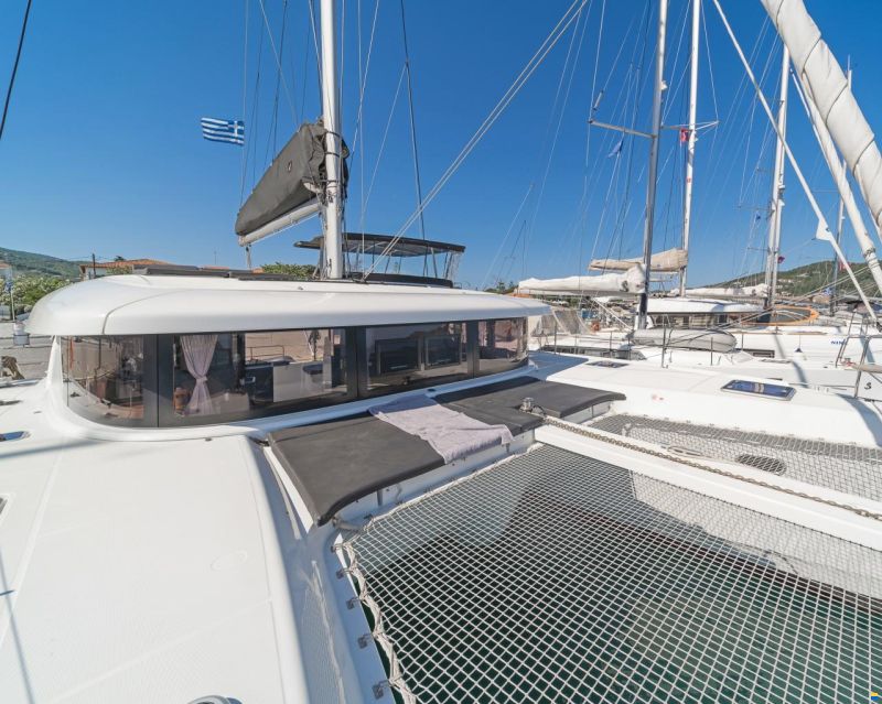 Lagoon 42