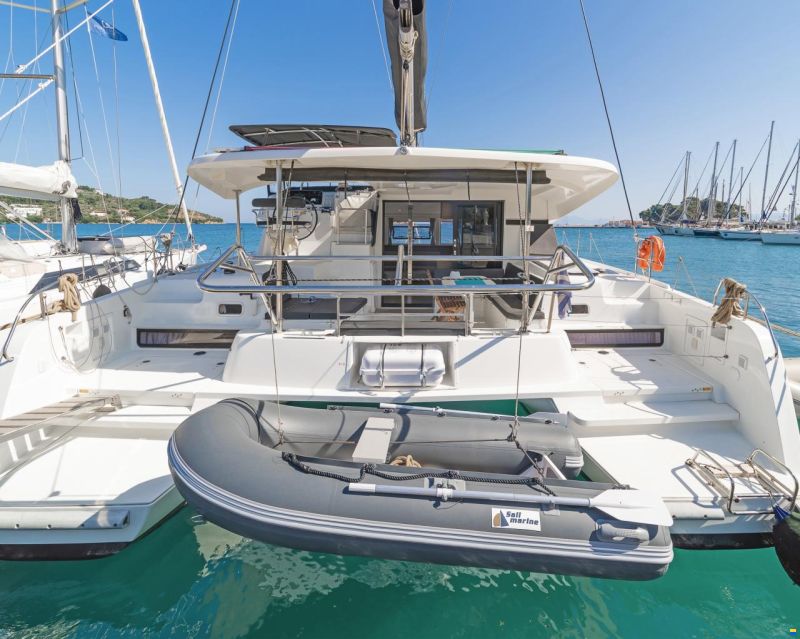 Lagoon 42