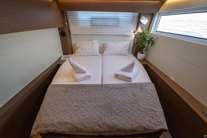 Lagoon 50