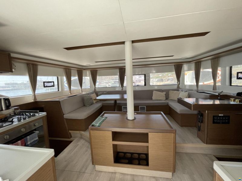 Lagoon 50