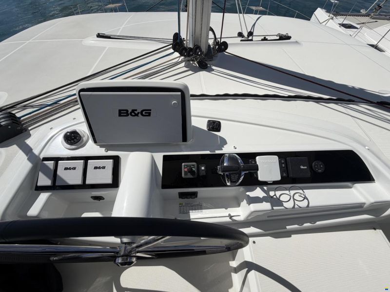 Lagoon 46 Owner's Version