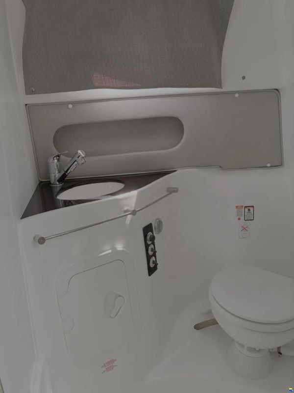 Saver 690 Cabin Mercury 200PS Sonderausstattun