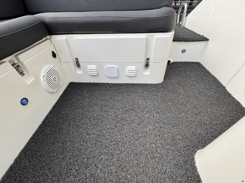 Oud Huijzer 630 Cabin