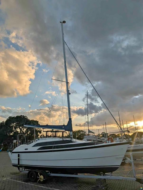 MacGregor 26M