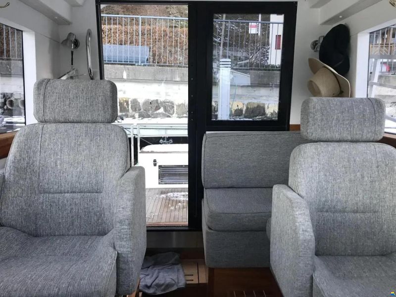 Paragon 25 Cabin