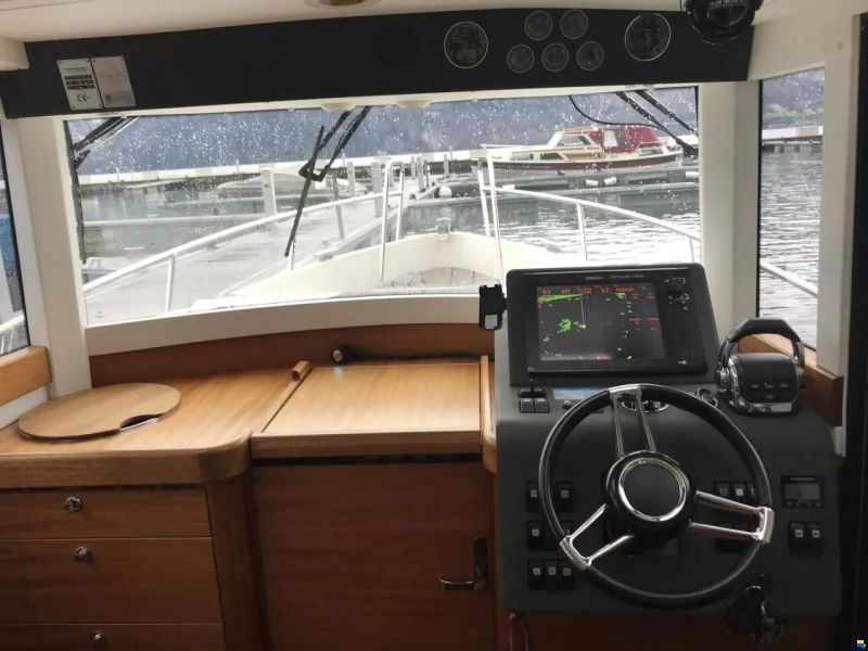 Paragon 25 Cabin