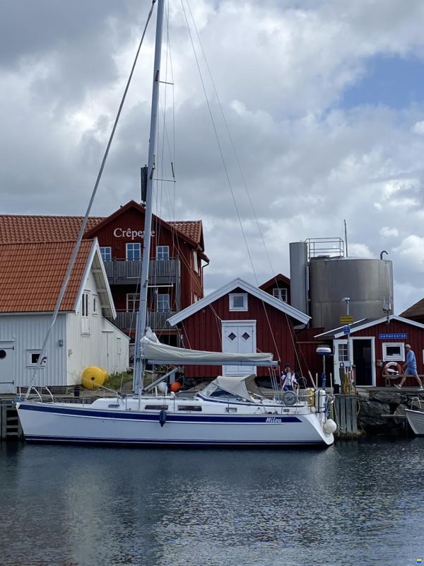 Hallberg-Rassy 372