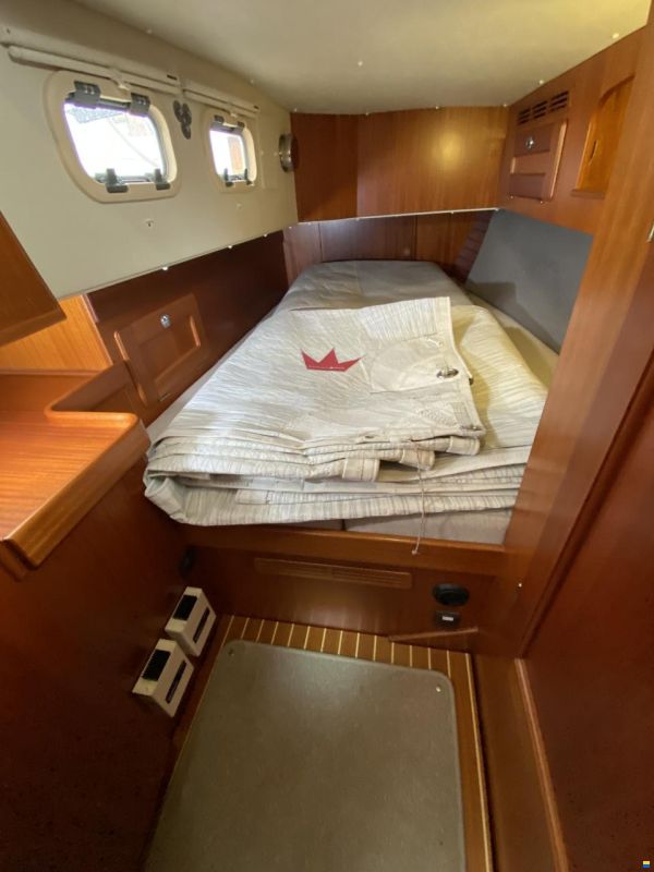 Hallberg-Rassy 372