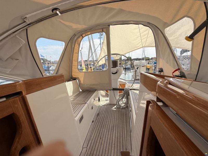 Hallberg-Rassy 372