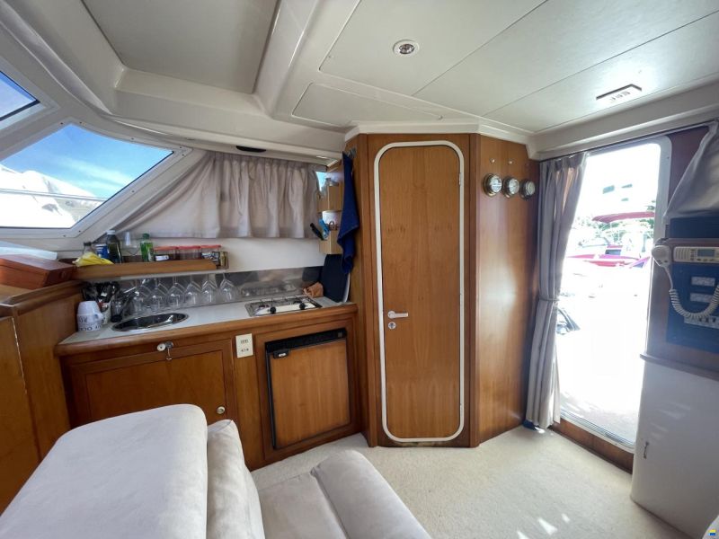 Cayman 30 Sport Fly