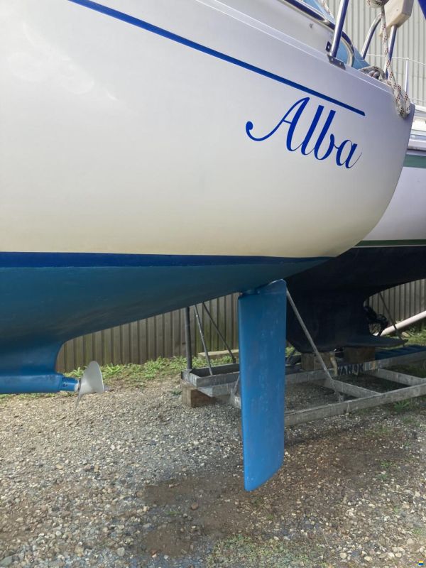 Albin Vega 27