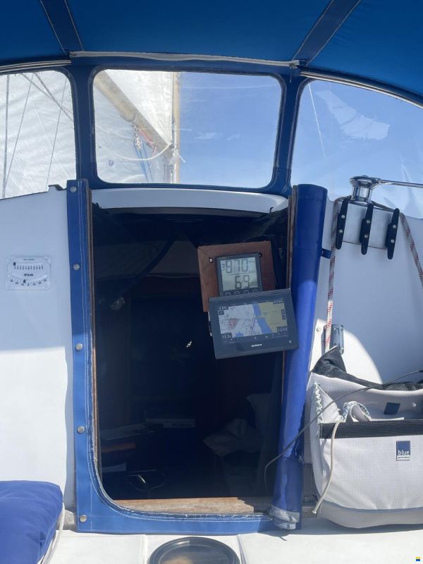 Albin Vega 27
