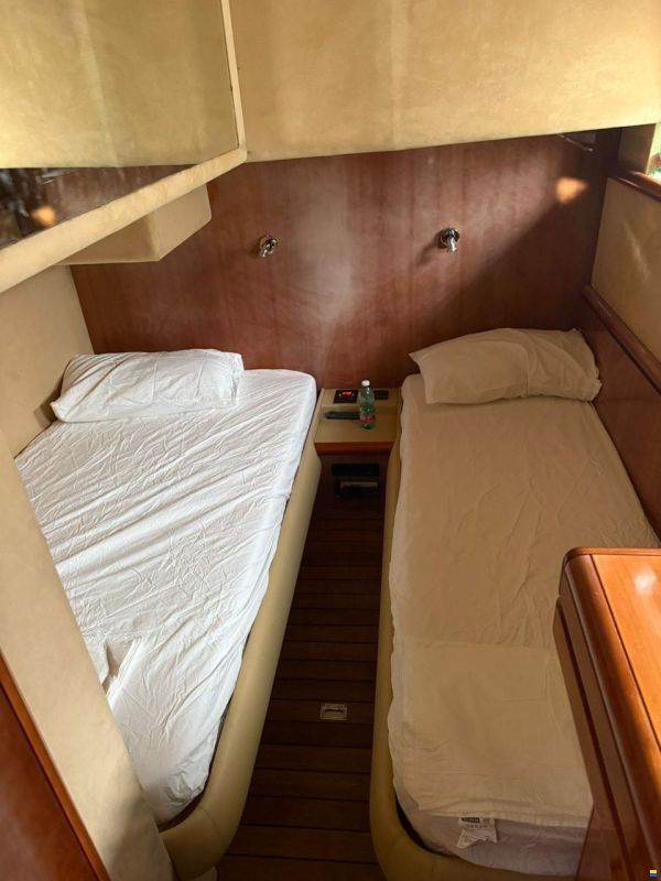 Ferretti 620
