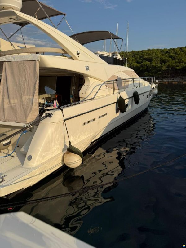 Ferretti 620