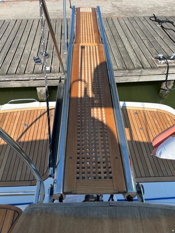 Cranchi Mediterranee 43 HT