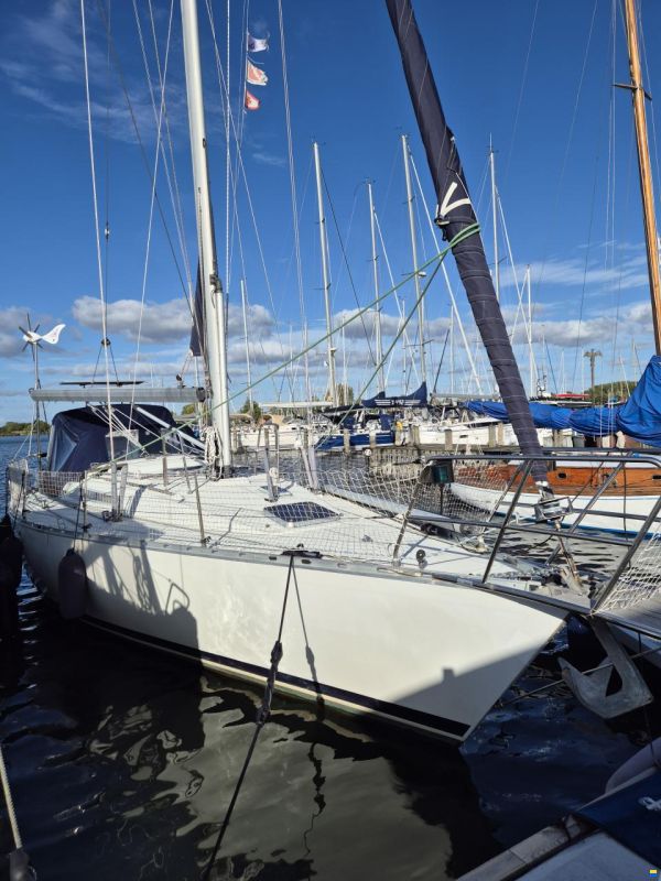 Beneteau First 38