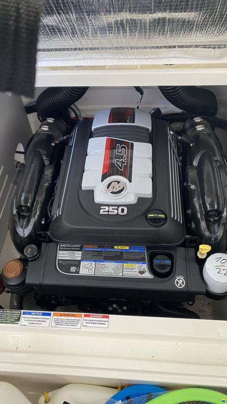 Sea Ray 210 SPXE