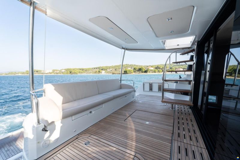 Fountaine Pajot MY 6