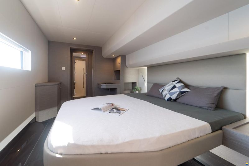 Fountaine Pajot MY 6