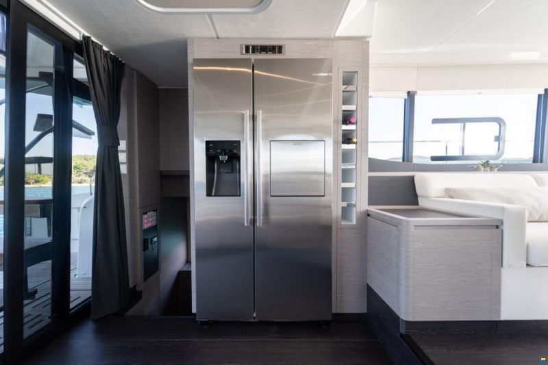 Fountaine Pajot MY 6