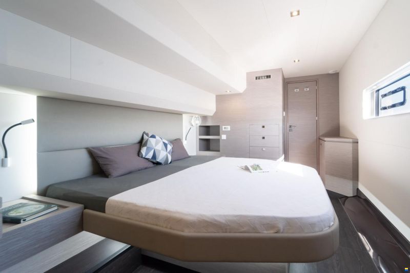 Fountaine Pajot MY 6
